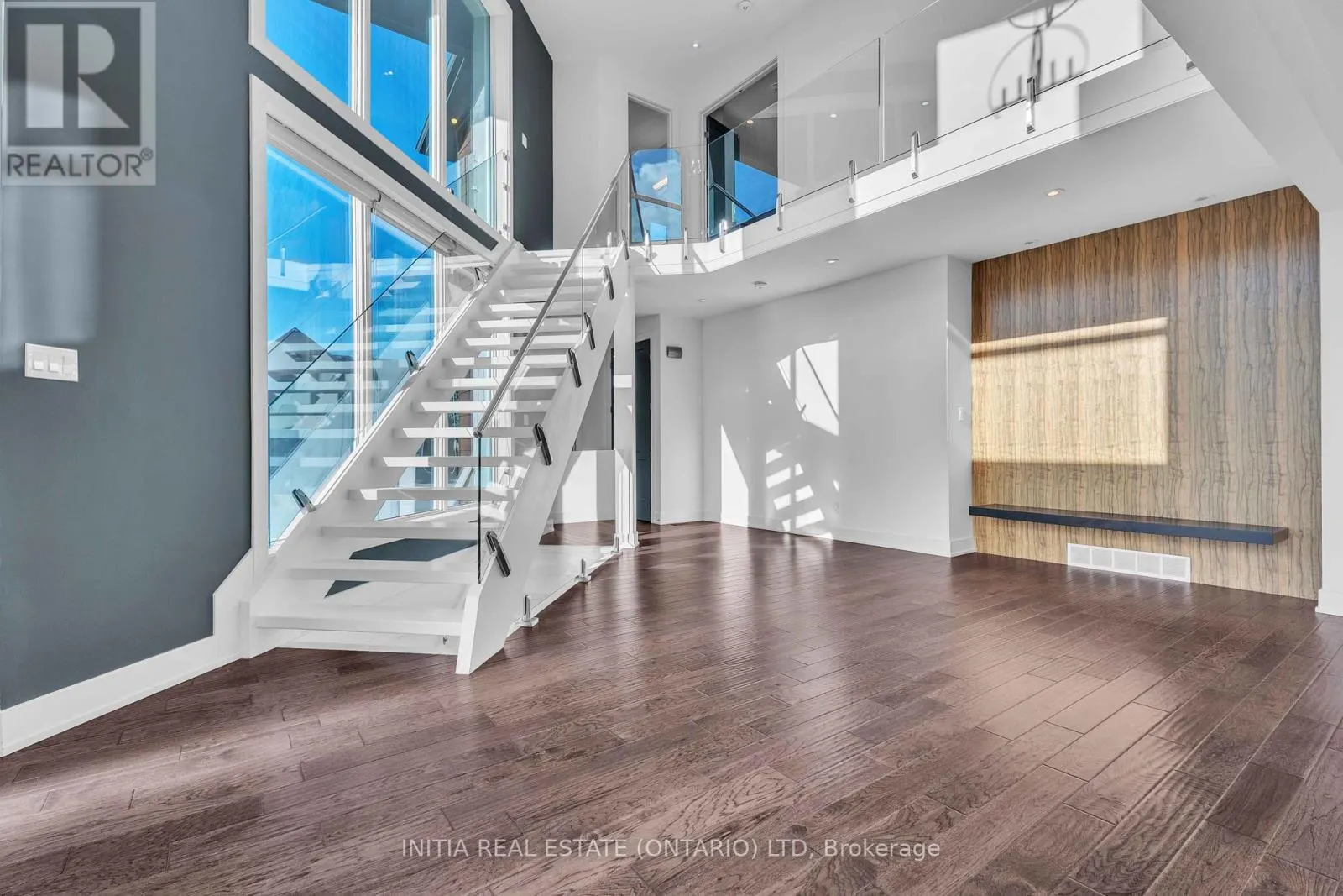 115 SOUTH CARRIAGE ROAD