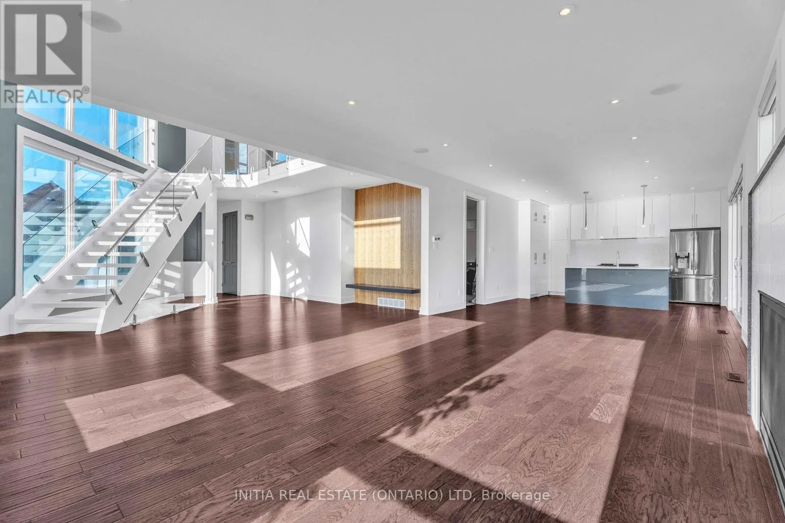 115 SOUTH CARRIAGE ROAD