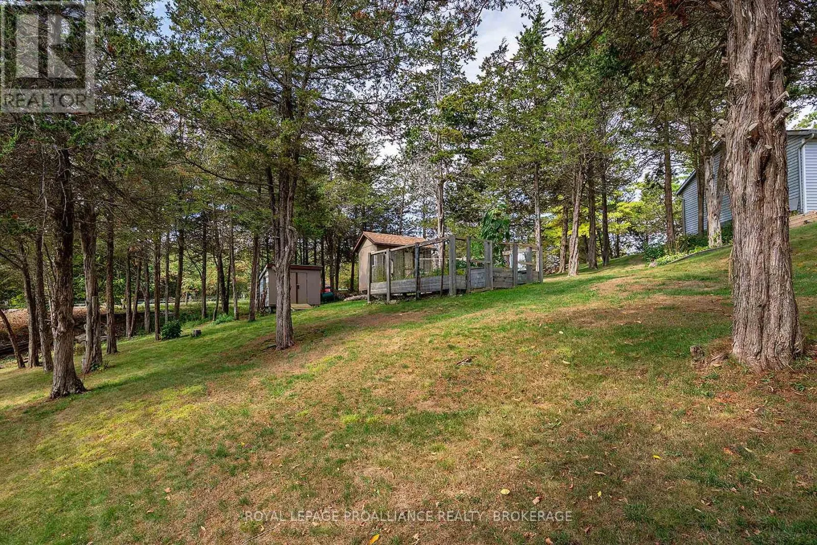4890 NORTH SHORE CRESCENT