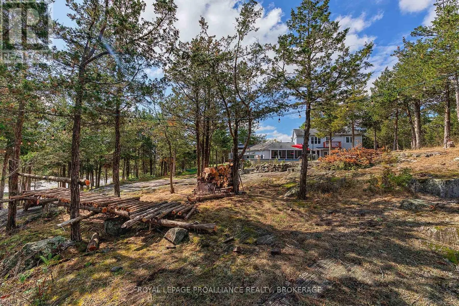 4890 NORTH SHORE CRESCENT