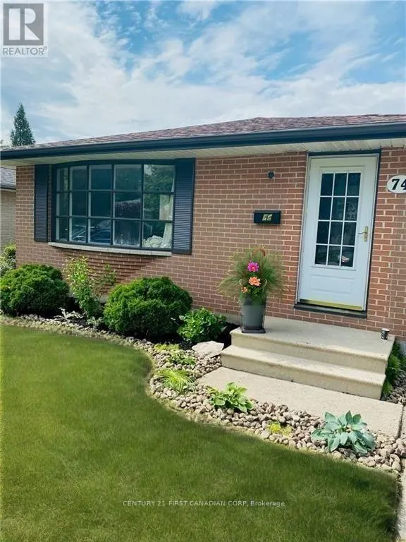 74 KIPLING AVENUE
