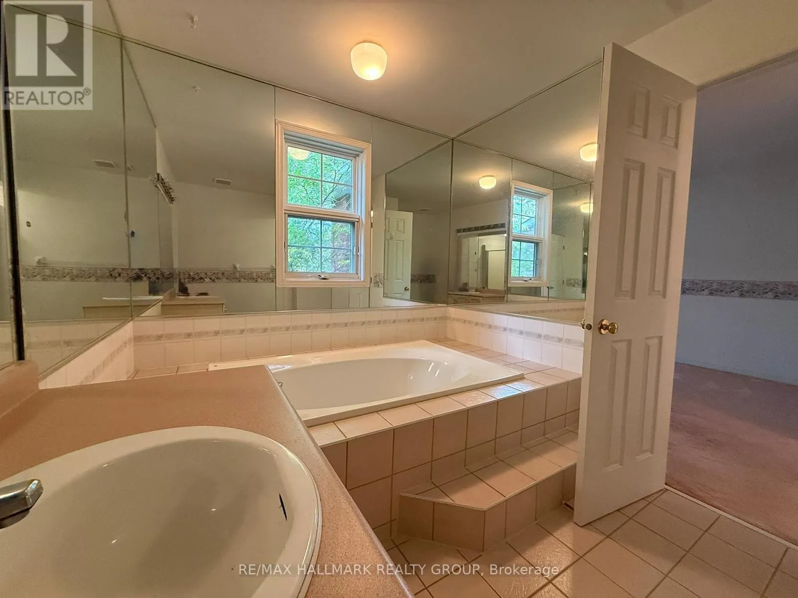 195 BLACKDOME CRESCENT