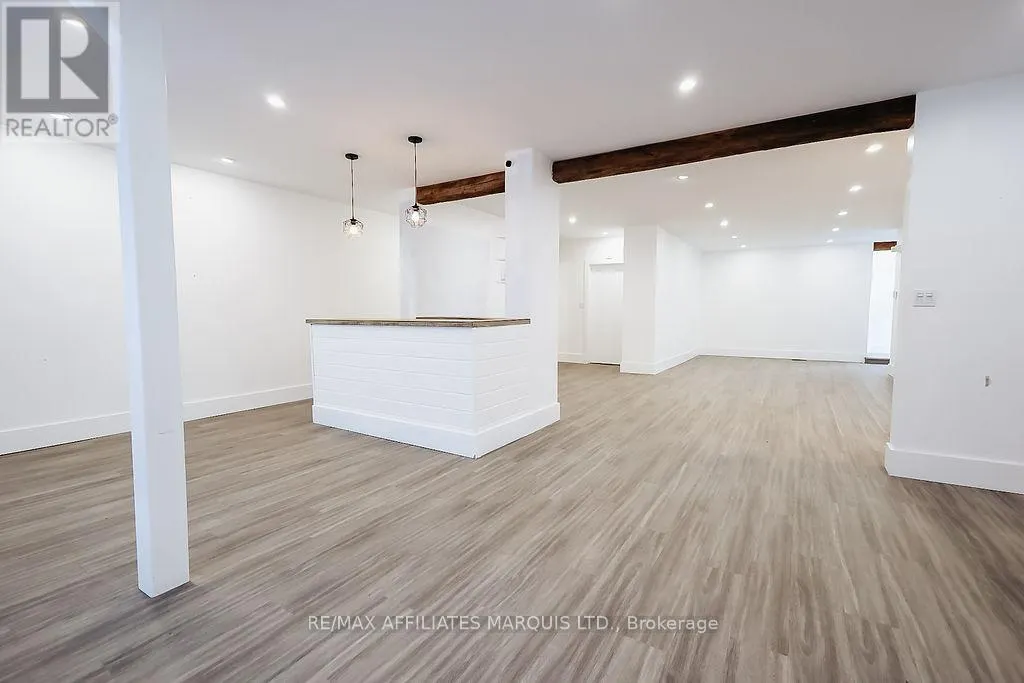 188 MILITARY ROAD S
