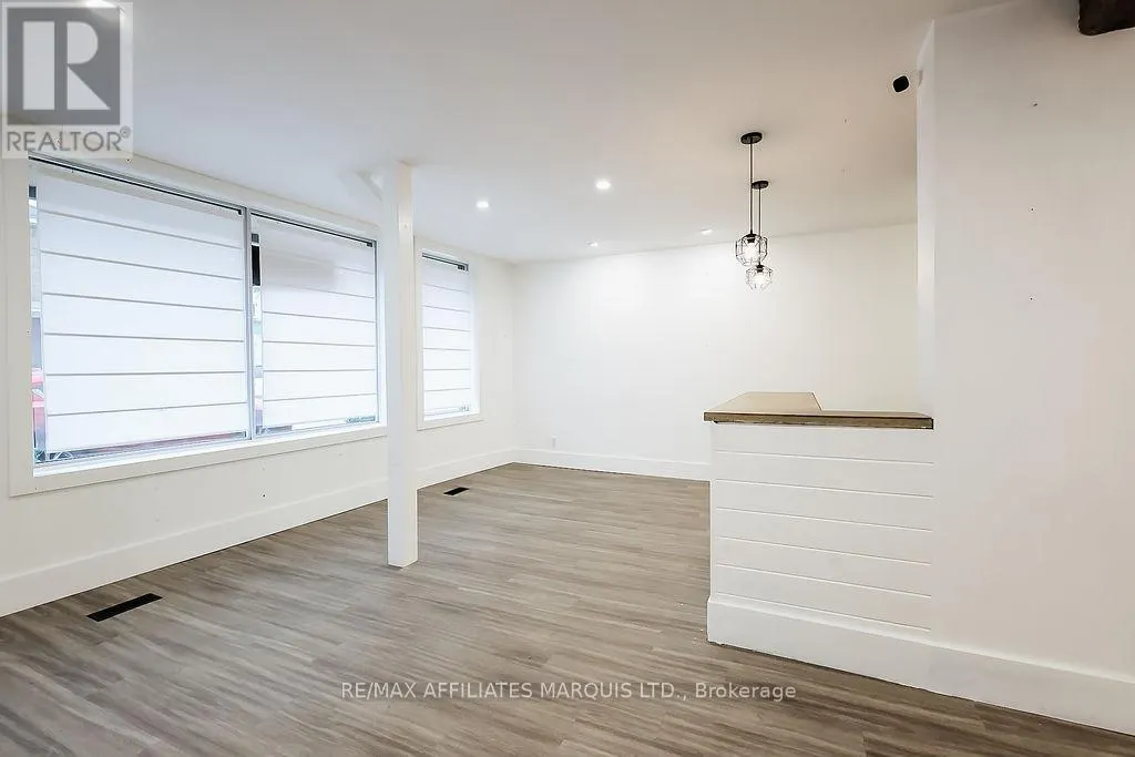 188 MILITARY ROAD S