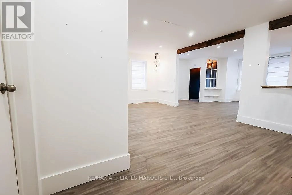 188 MILITARY ROAD S