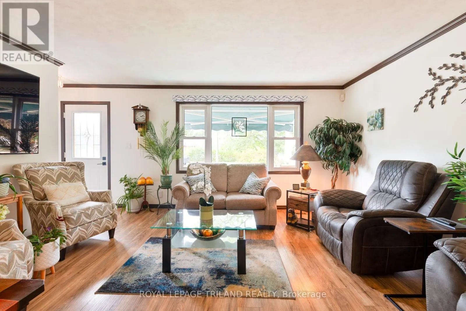 11 GREGORY PLACE