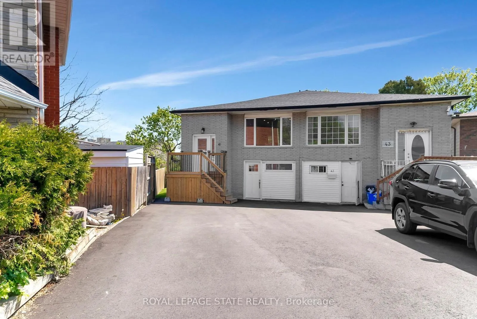 41 YEOVILLE COURT