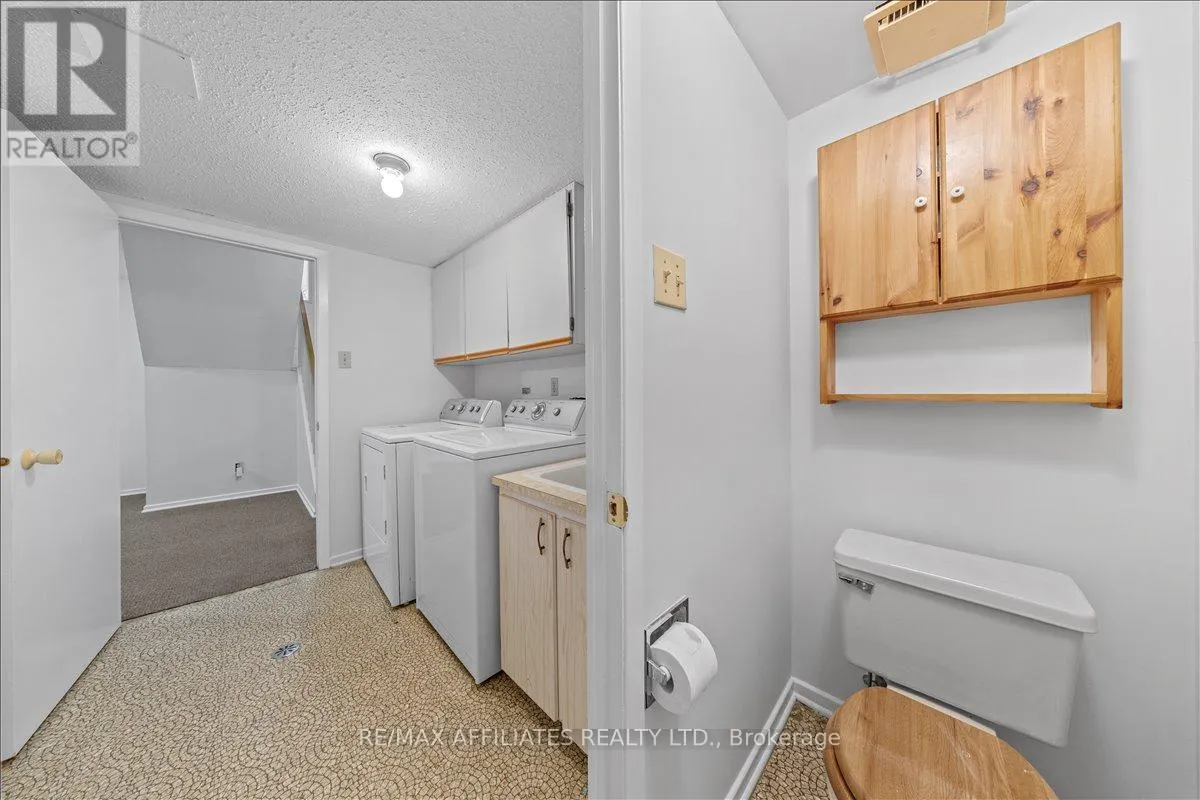 1610 SCHOUTEN DRIVE