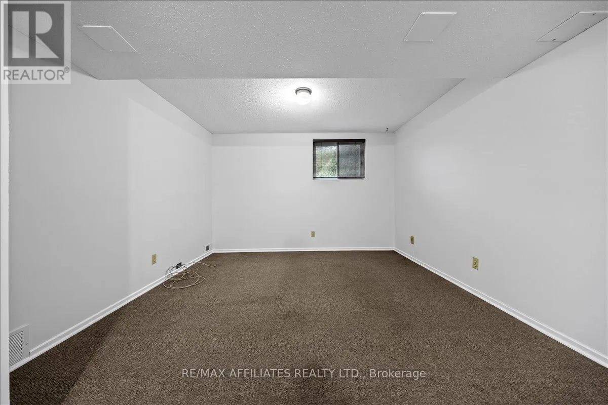 1610 SCHOUTEN DRIVE
