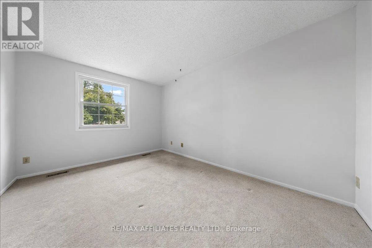 1610 SCHOUTEN DRIVE
