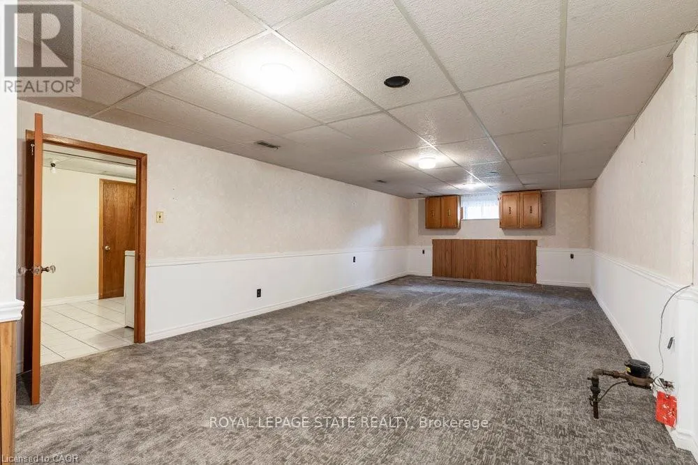 22 DUNNING COURT