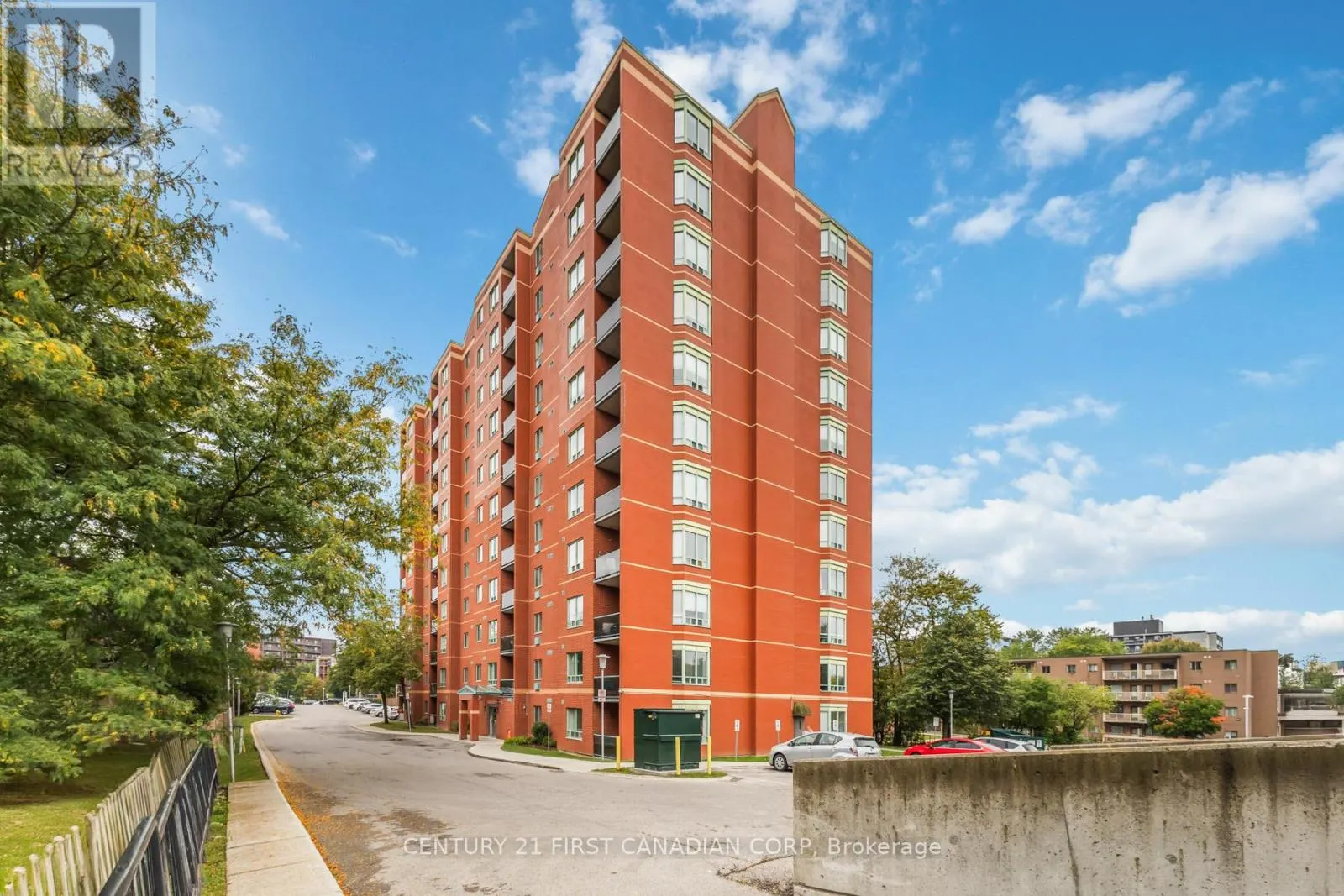 108 - 76 BASE LINE ROAD W, #108