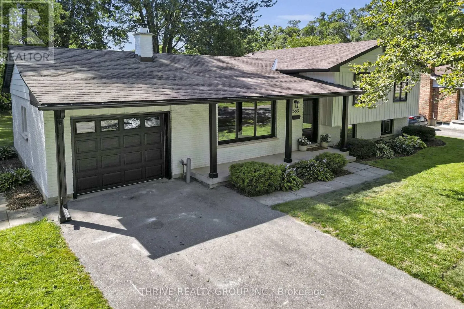 553 VISCOUNT ROAD