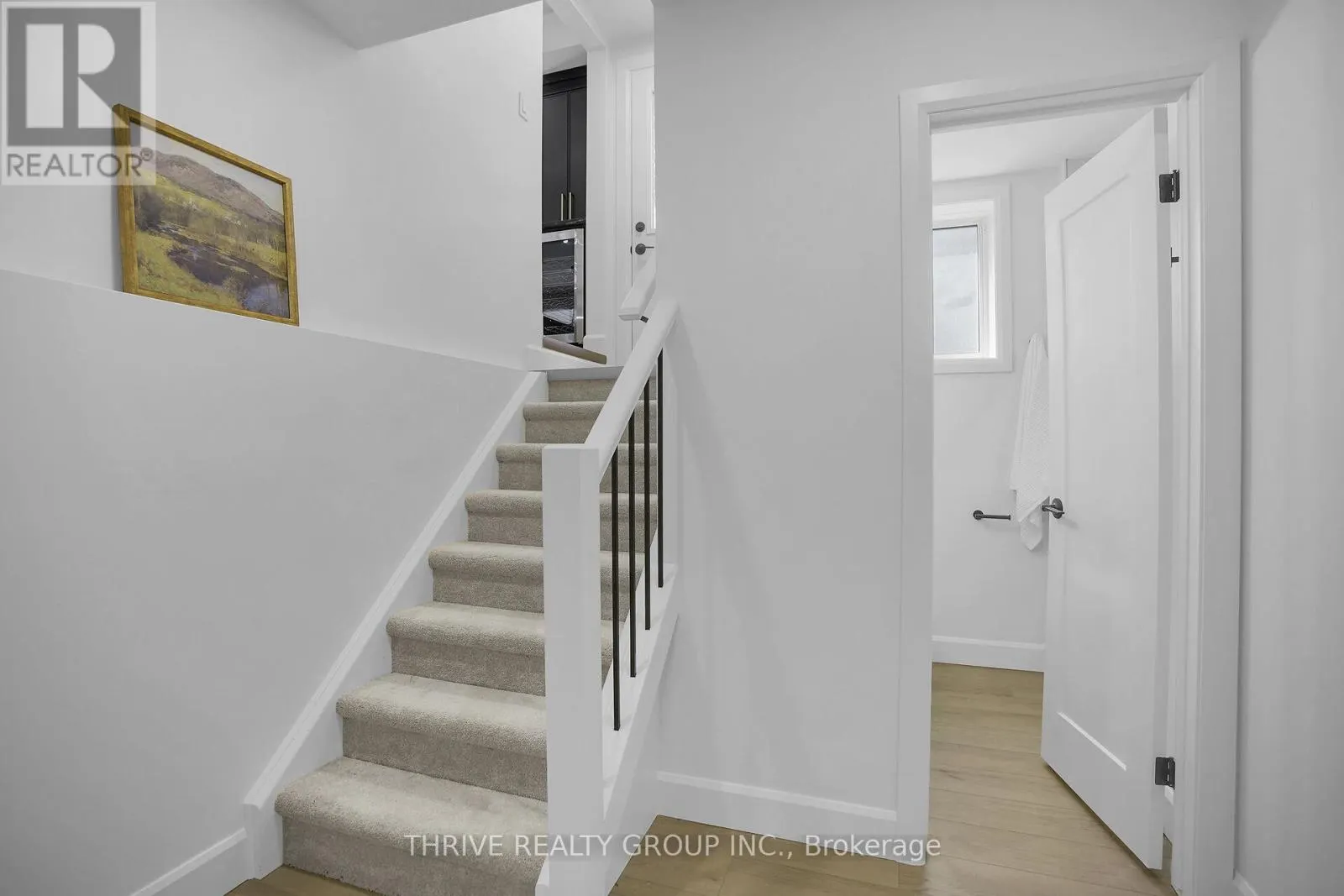 553 VISCOUNT ROAD