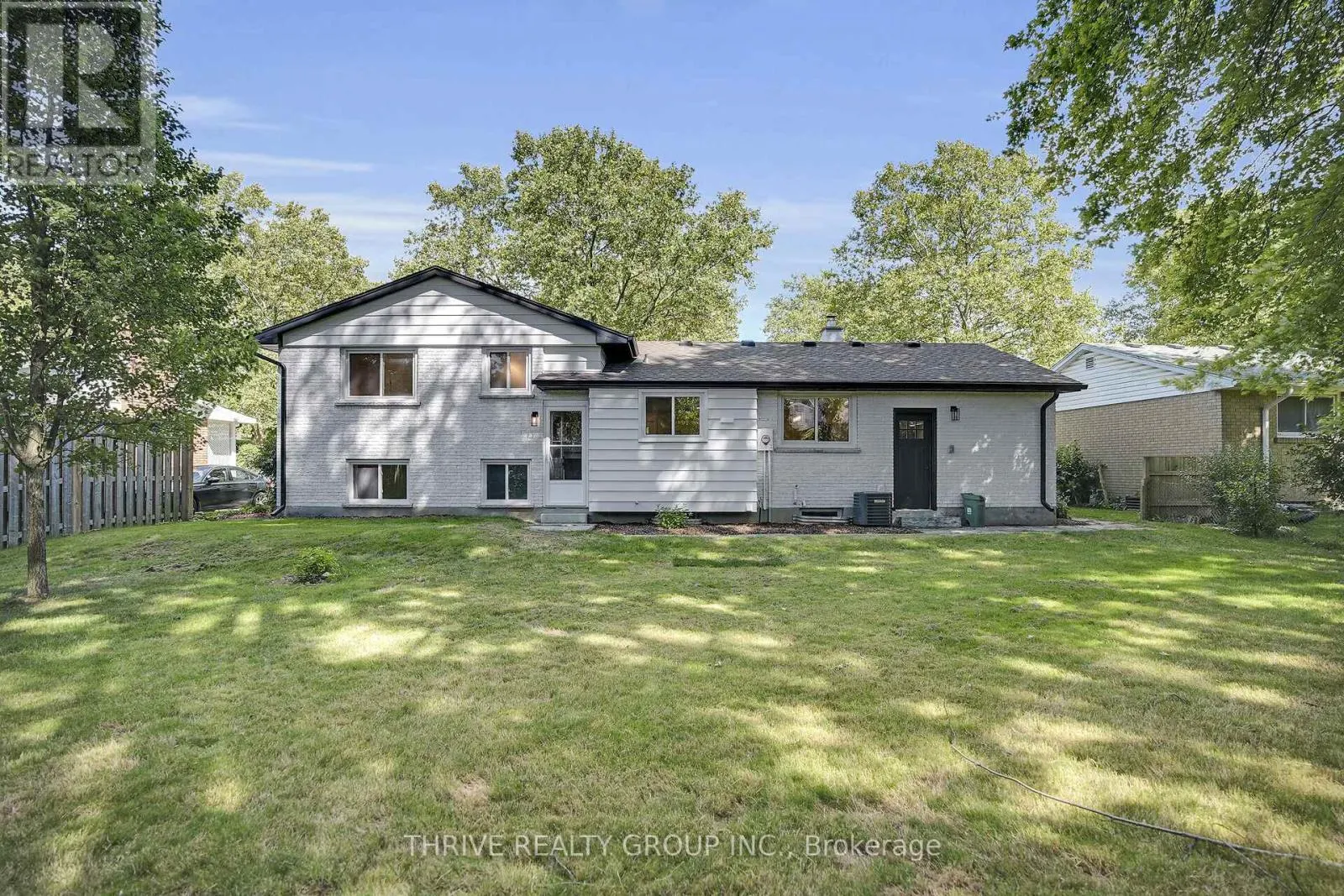 553 VISCOUNT ROAD