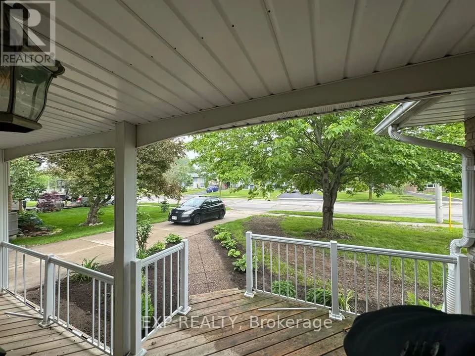 370 GREENBROOK DRIVE