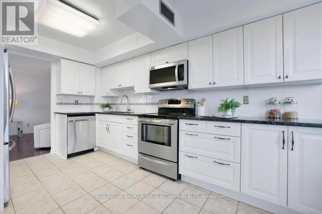 807 - 1500 RIVERSIDE DRIVE