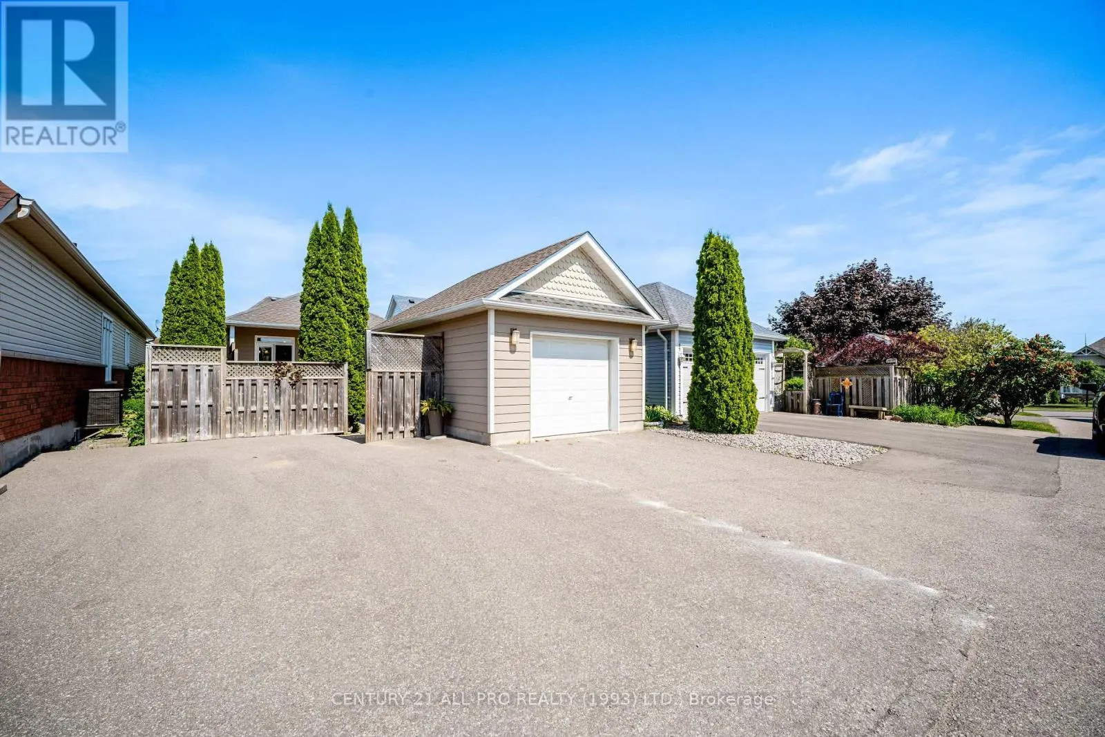 745 PRINCE OF WALES DRIVE