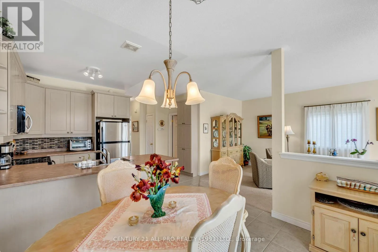 745 PRINCE OF WALES DRIVE