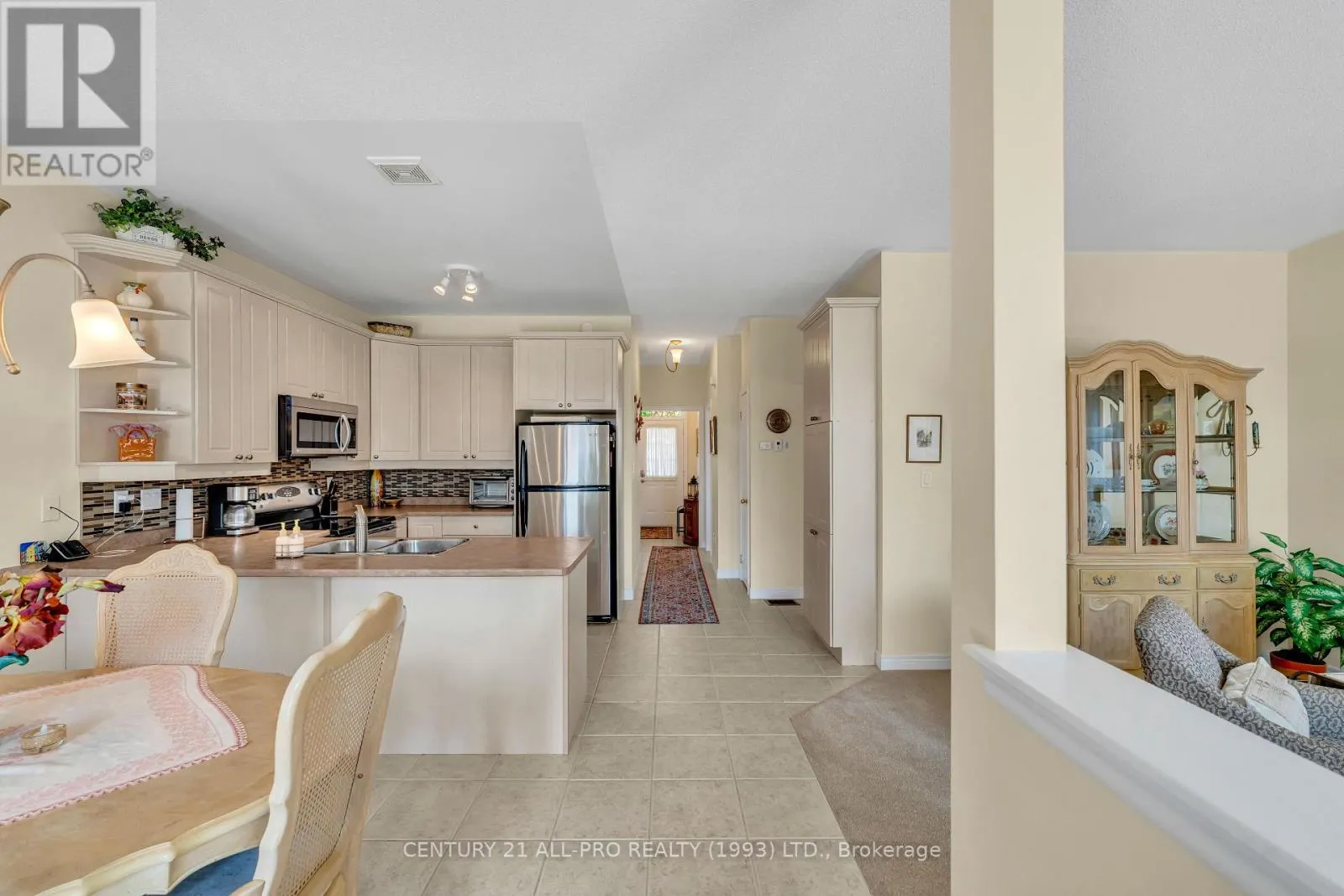 745 PRINCE OF WALES DRIVE
