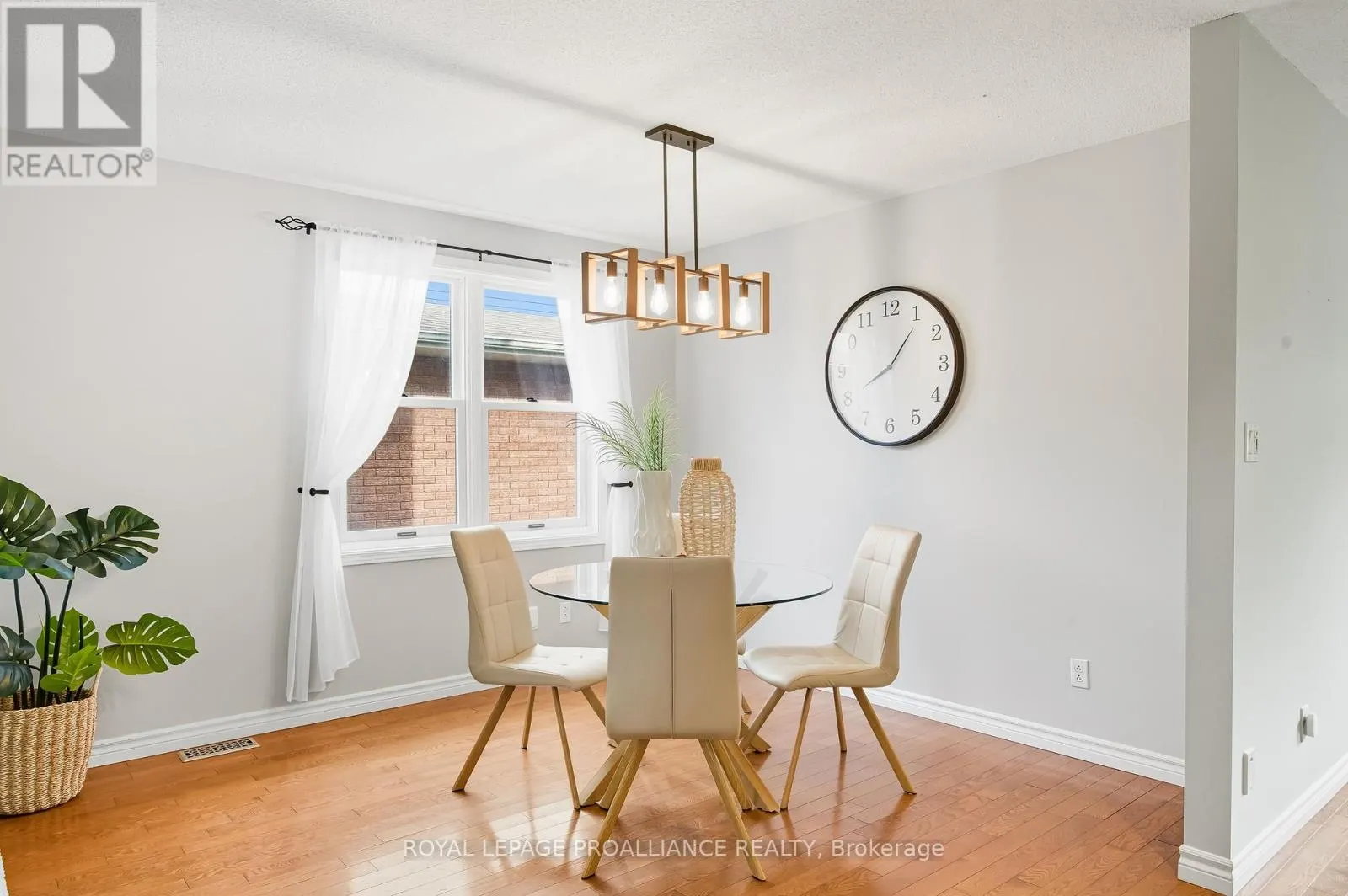34 FORCHUK CRESCENT