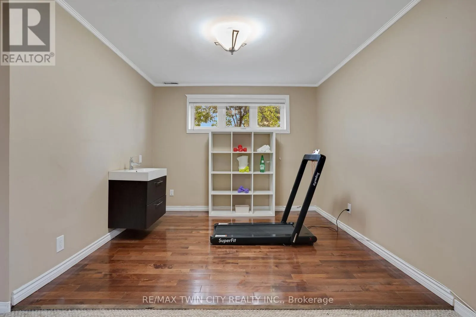 175 STIRLING MACGREGOR DRIVE