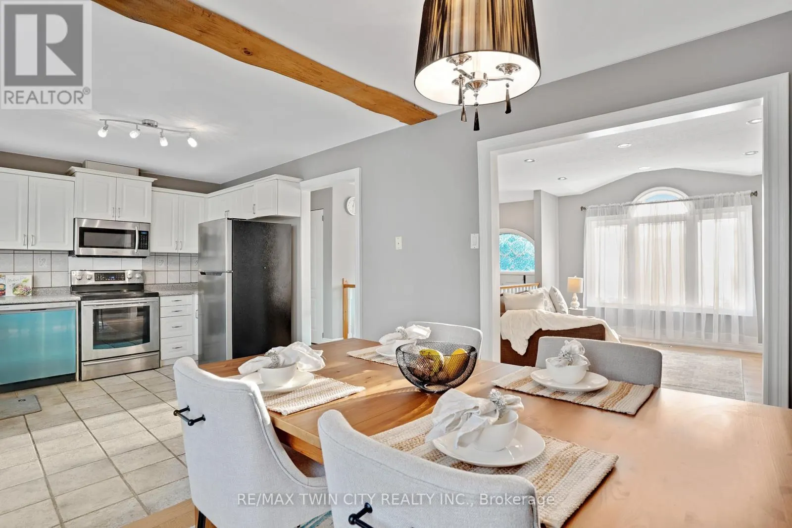 175 STIRLING MACGREGOR DRIVE