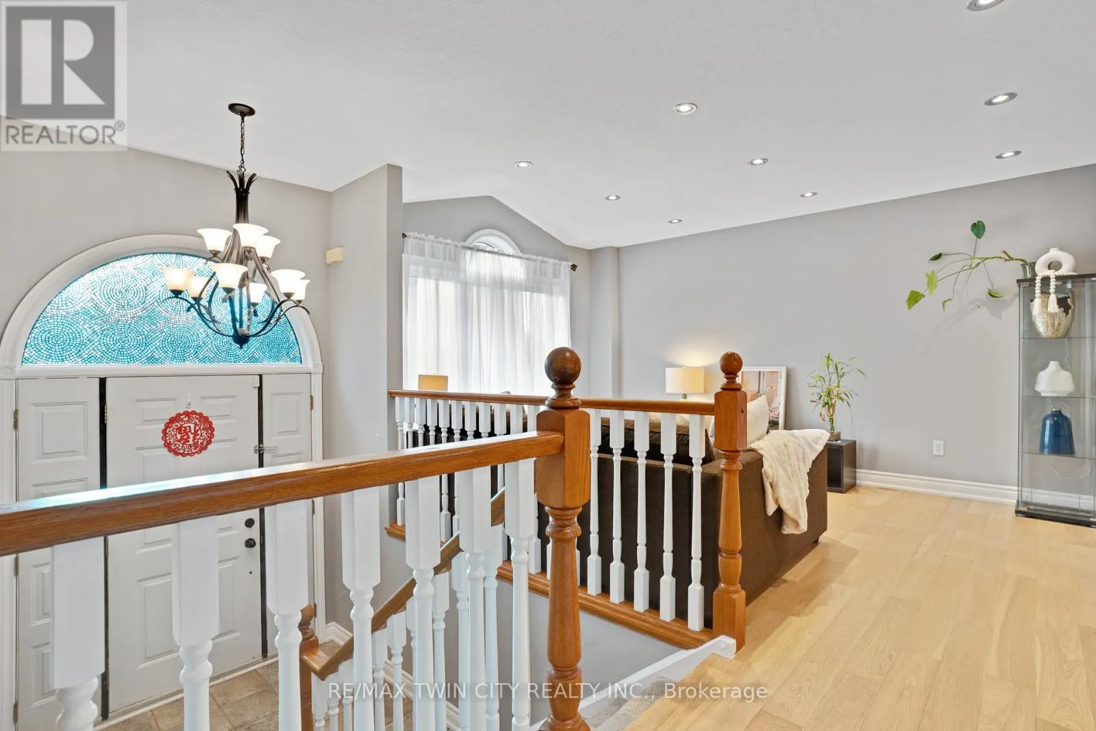 175 STIRLING MACGREGOR DRIVE