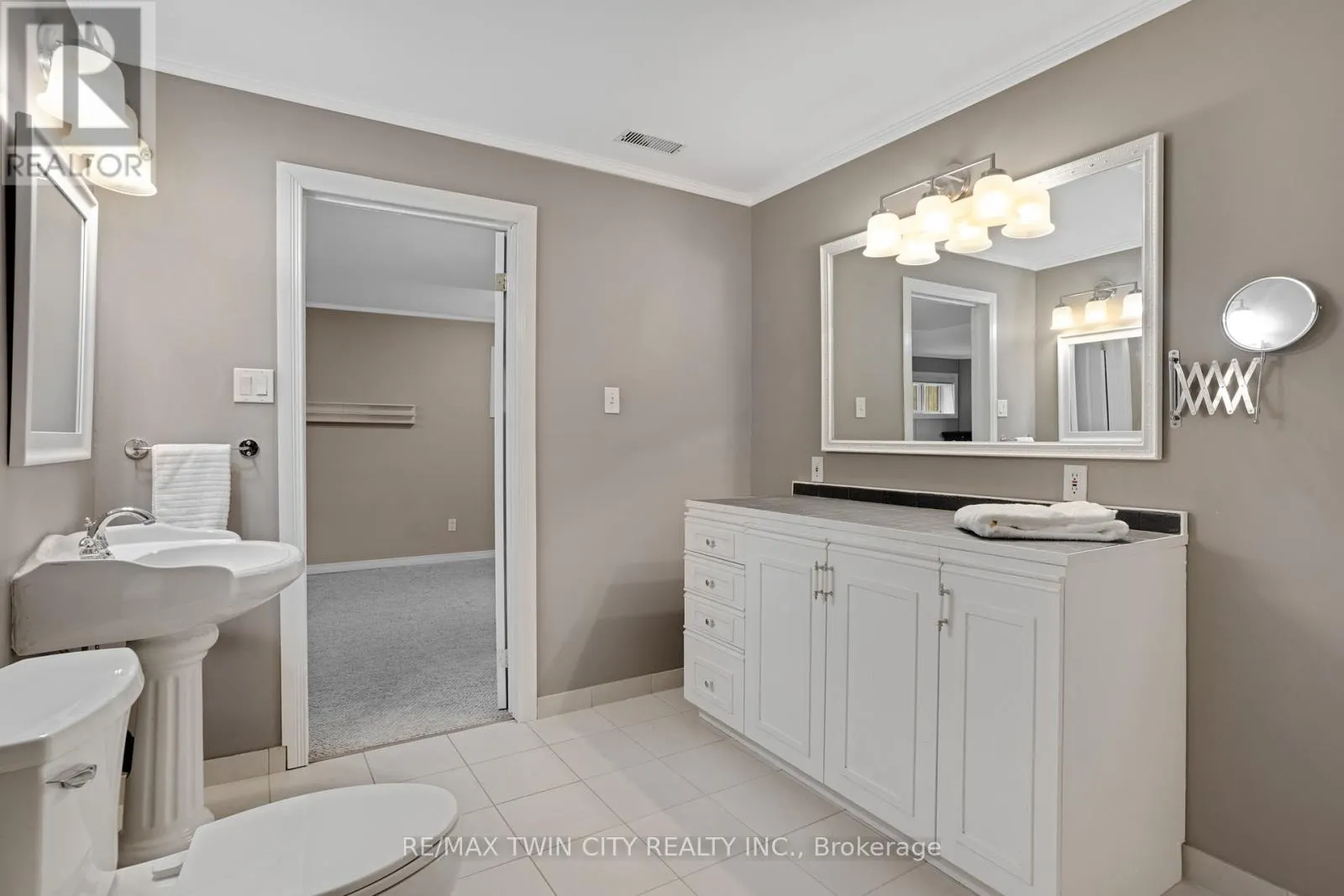 175 STIRLING MACGREGOR DRIVE