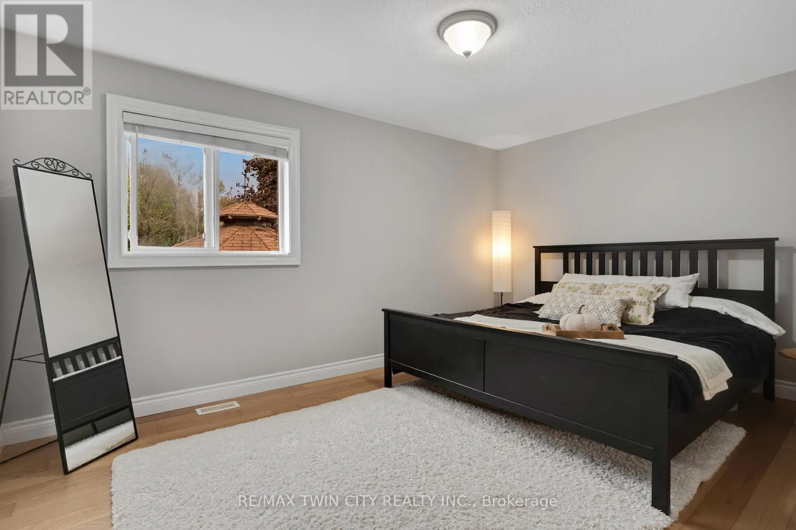175 STIRLING MACGREGOR DRIVE