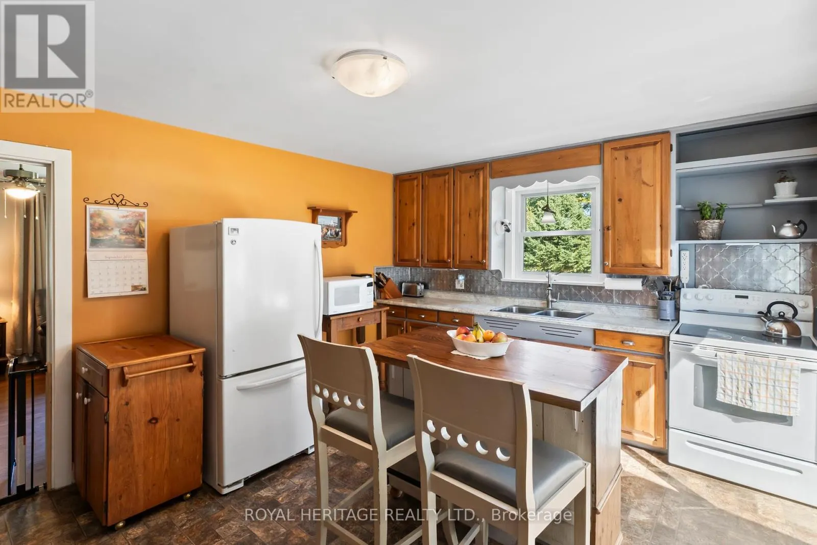 10629 COUNTY RD 2 ROAD