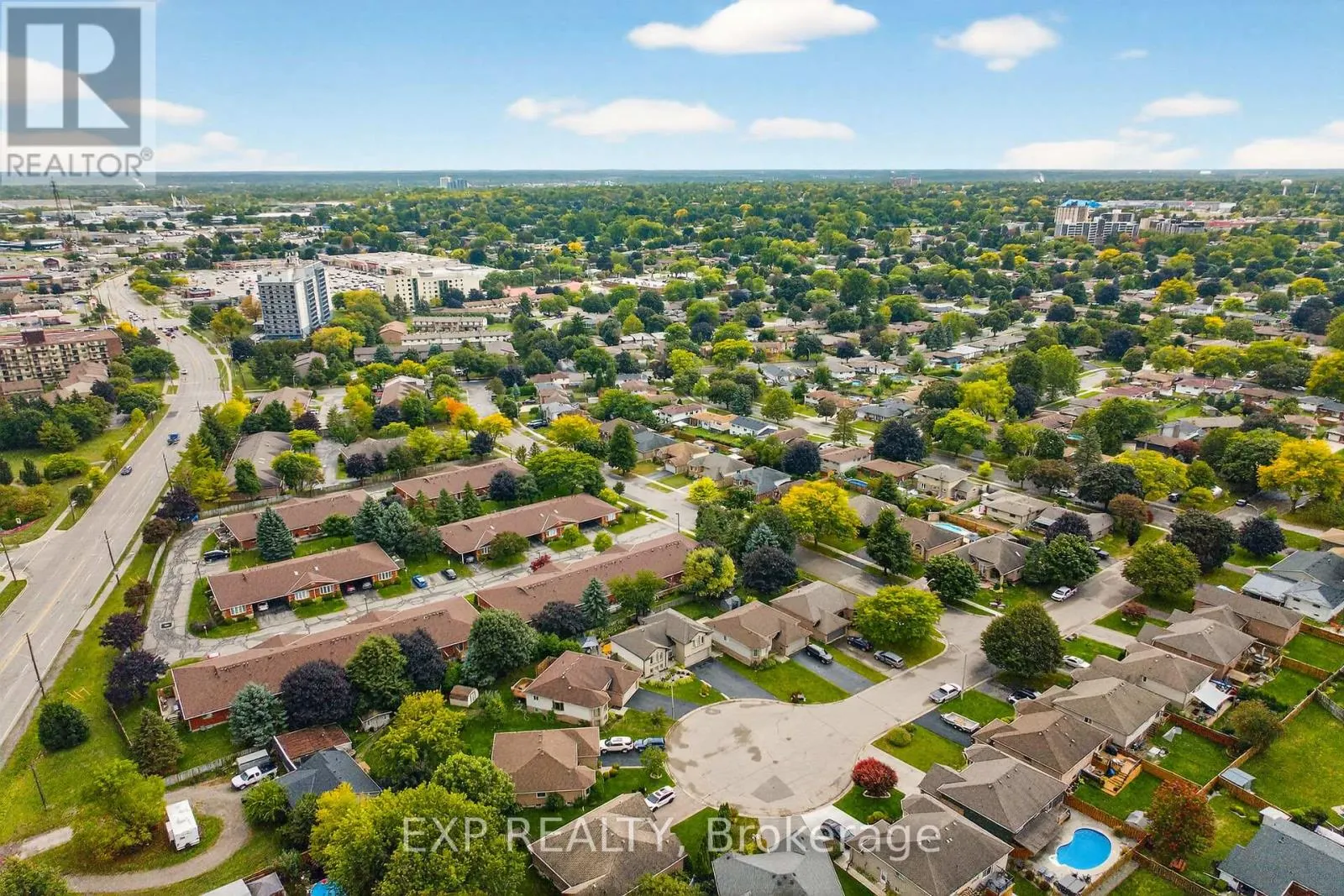 2 - 20 COURTLAND DRIVE