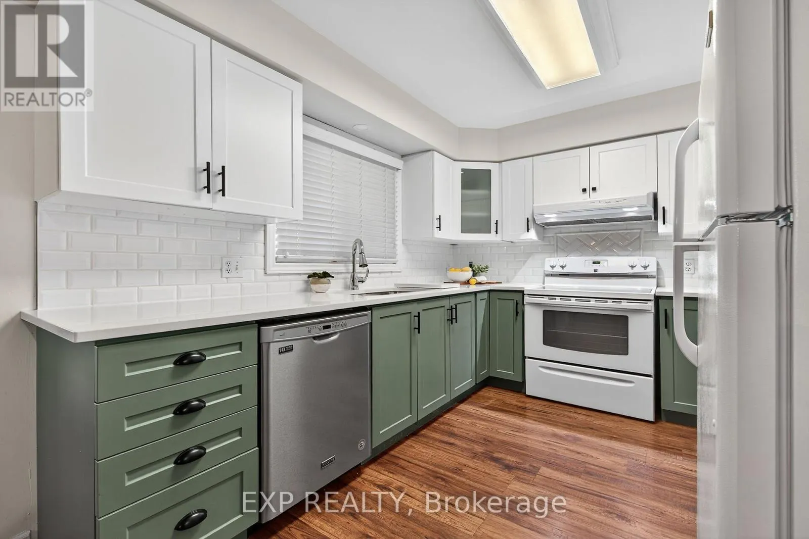 2 - 20 COURTLAND DRIVE