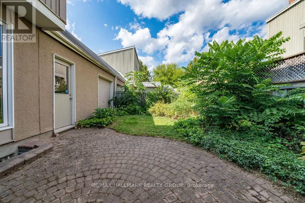 D - 29D VARLEY DRIVE