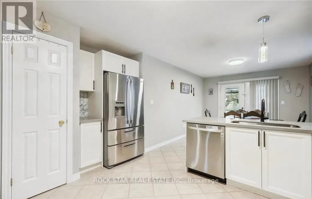 996 BEACH BOULEVARD