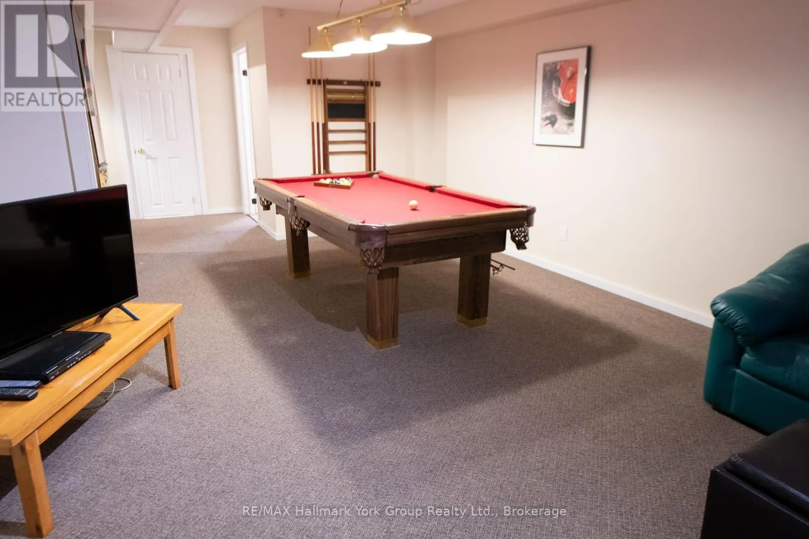 49 - 162 SETTLERS WAY, #49