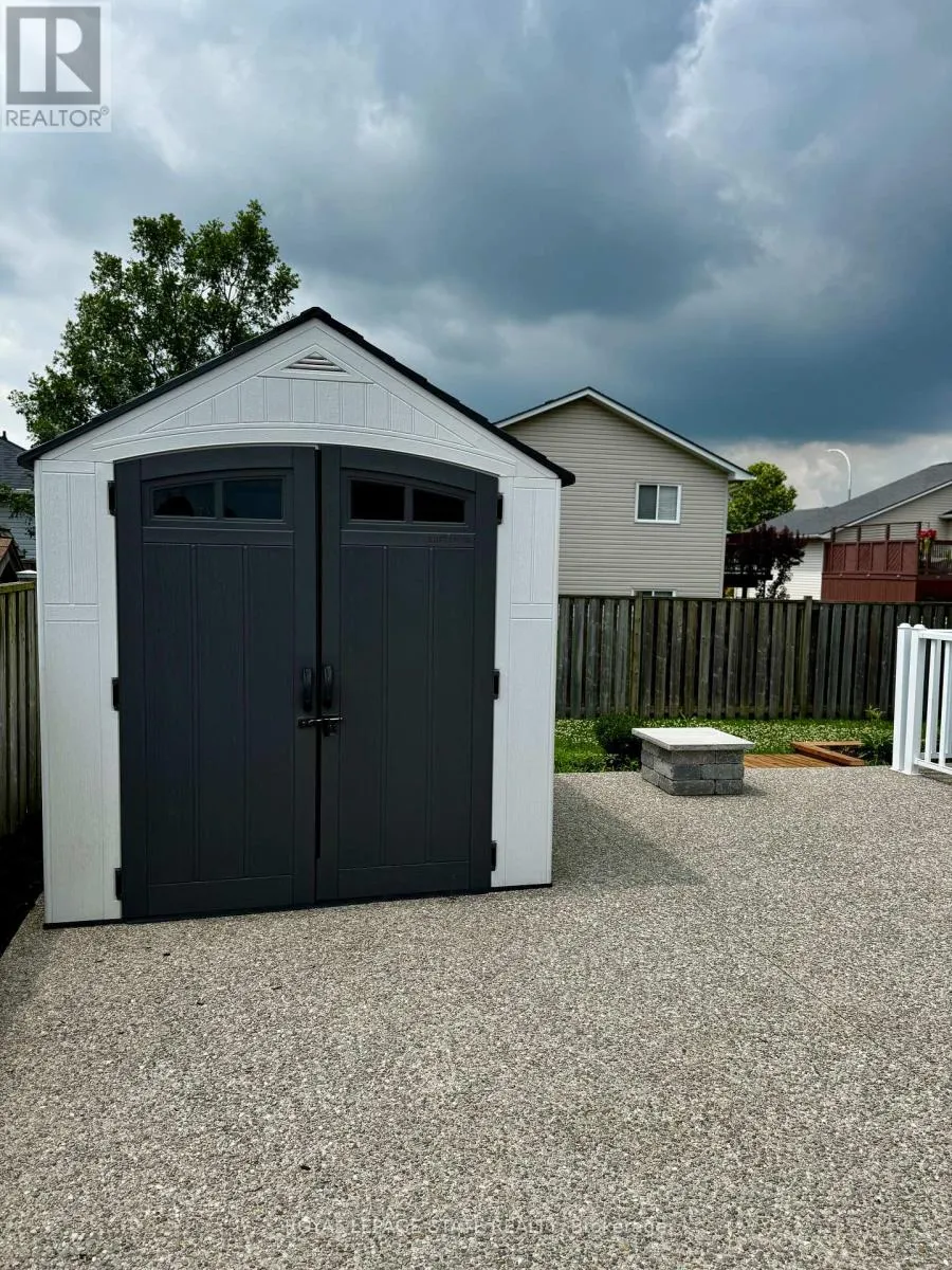 29 MAPLEVIEW DRIVE