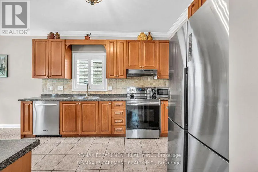 38 SUNBEAM DRIVE