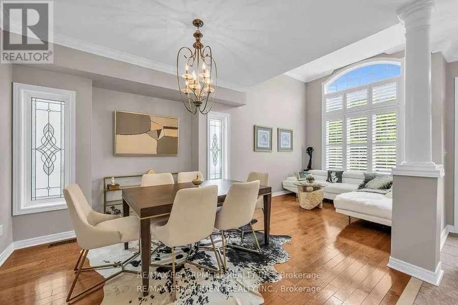 38 SUNBEAM DRIVE
