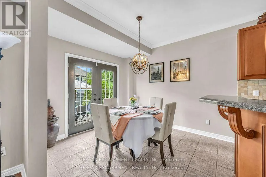 38 SUNBEAM DRIVE