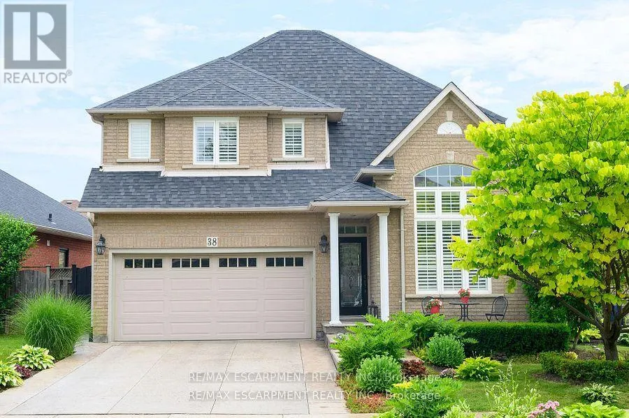 38 SUNBEAM DRIVE