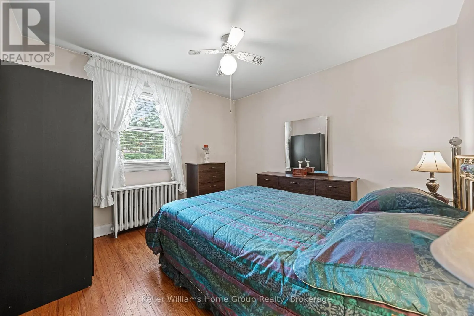6 HEPBURN AVENUE