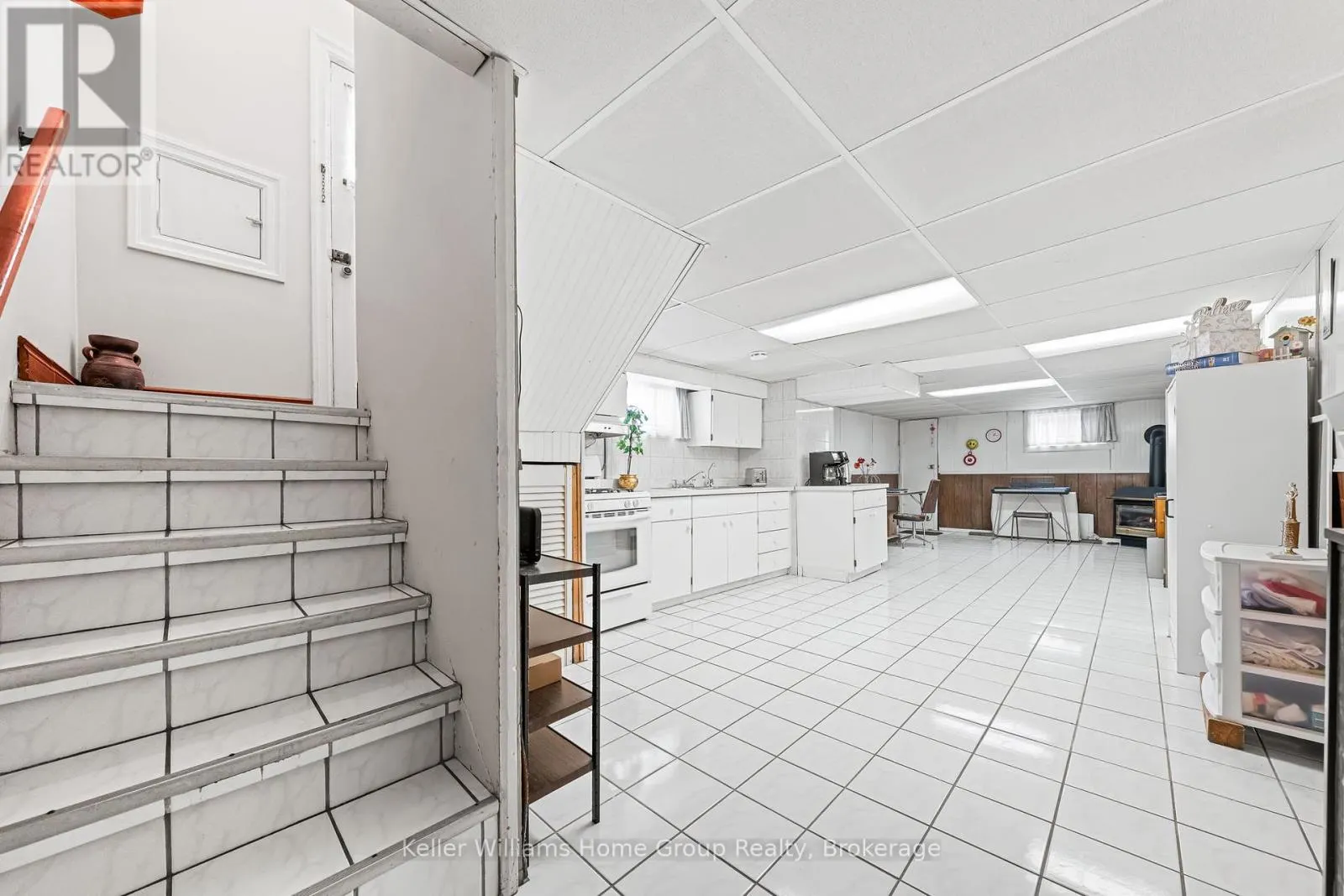 6 HEPBURN AVENUE