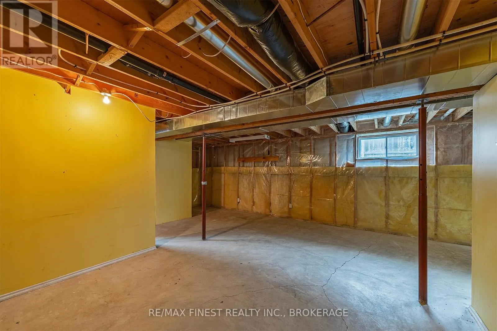 830 PEACHWOOD STREET
