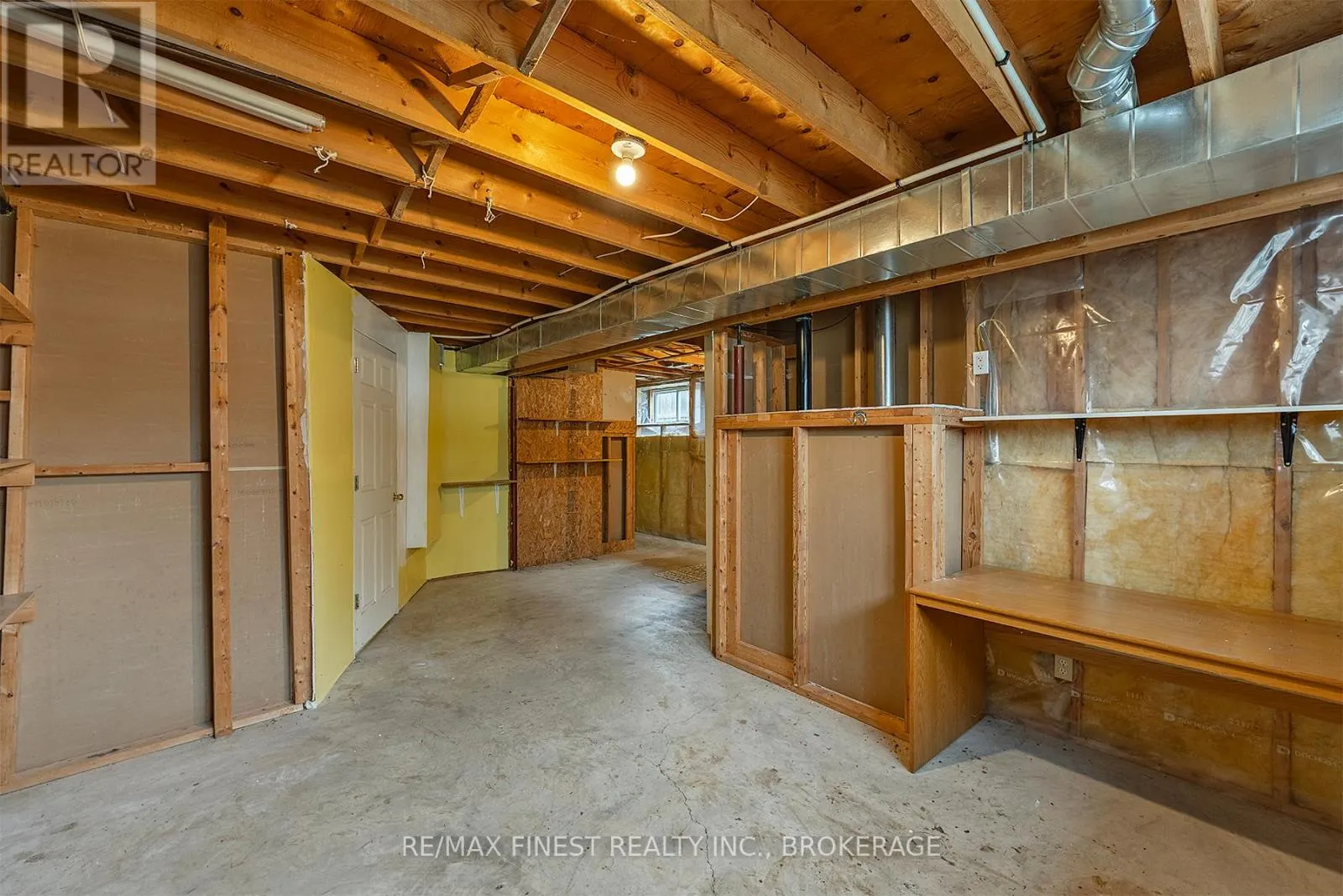 830 PEACHWOOD STREET