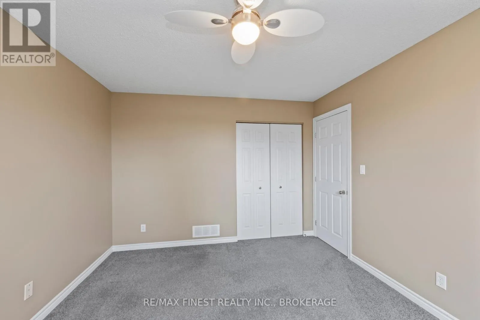 830 PEACHWOOD STREET