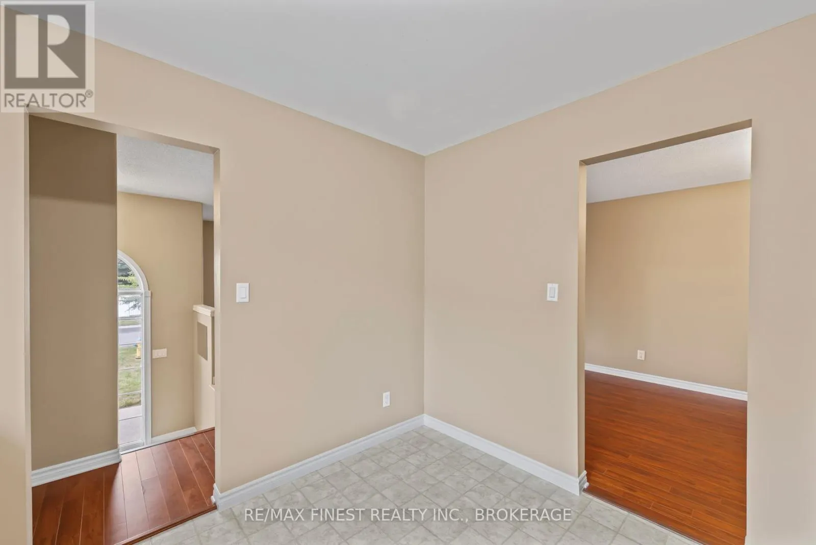 830 PEACHWOOD STREET