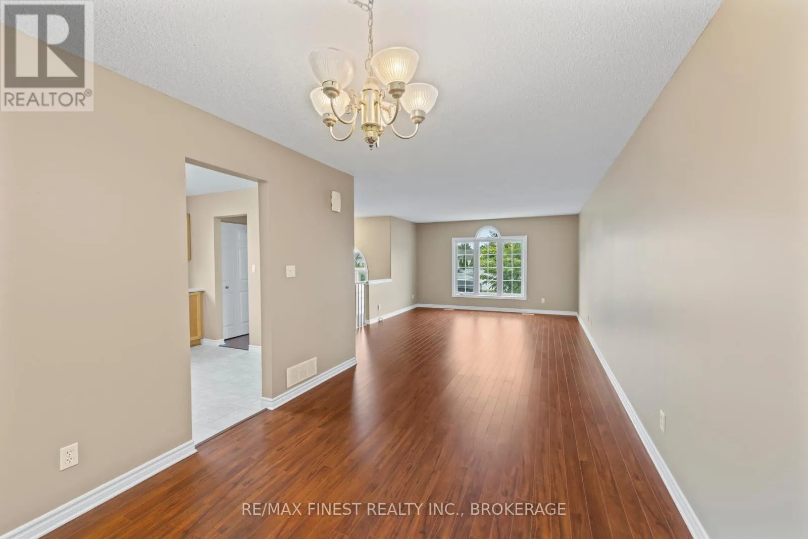 830 PEACHWOOD STREET