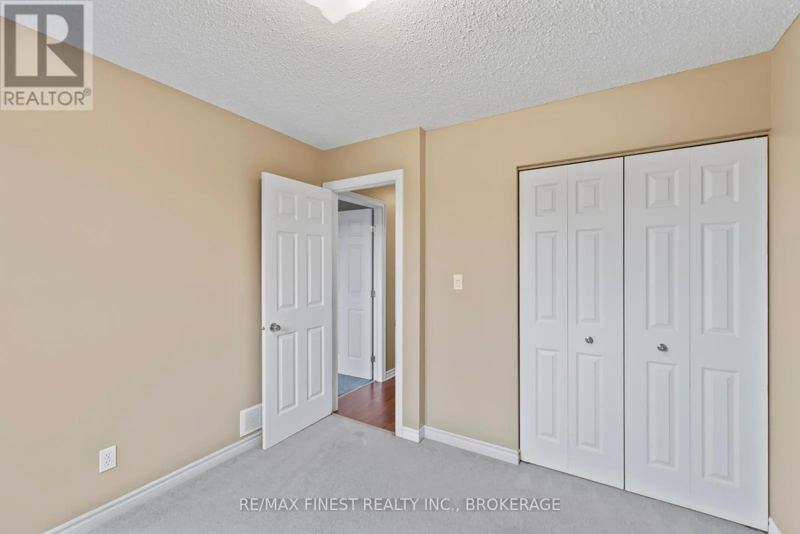 830 PEACHWOOD STREET