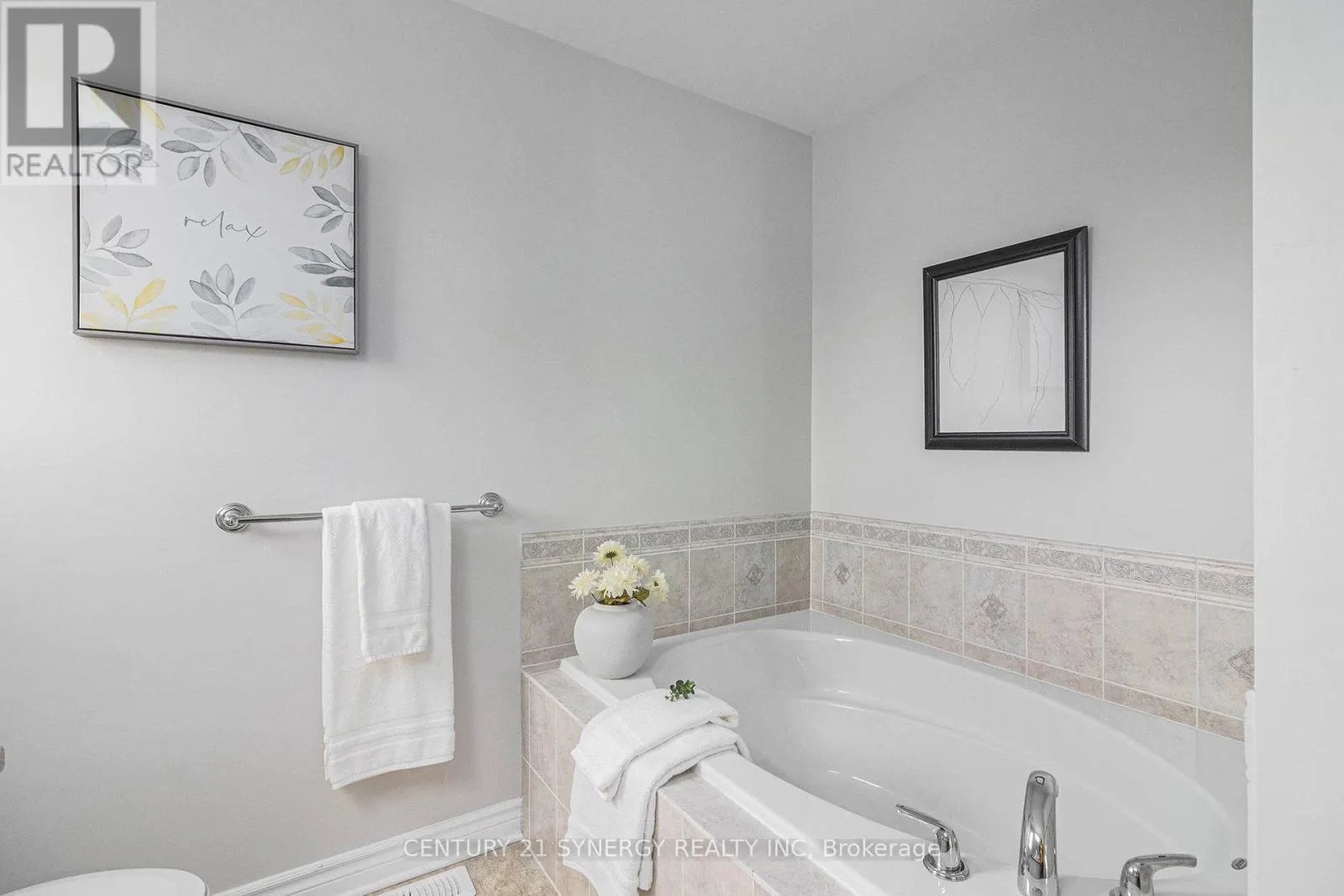 2479 ESPRIT DRIVE